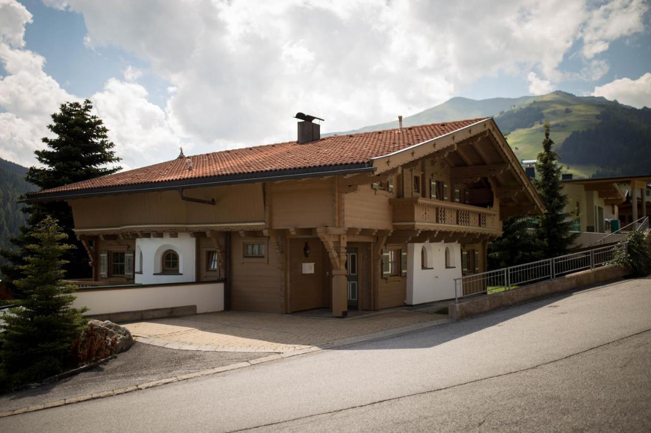 Landhaus Erlzette Appartement Tux Buitenkant foto