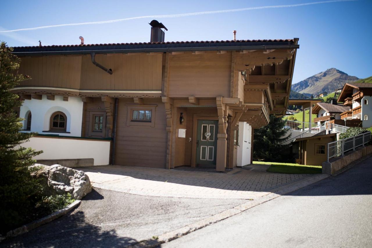 Landhaus Erlzette Appartement Tux Buitenkant foto